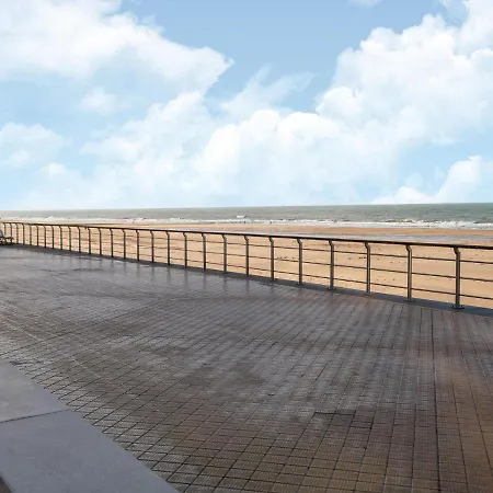 Ground Floor In Near The Sea * Ostend